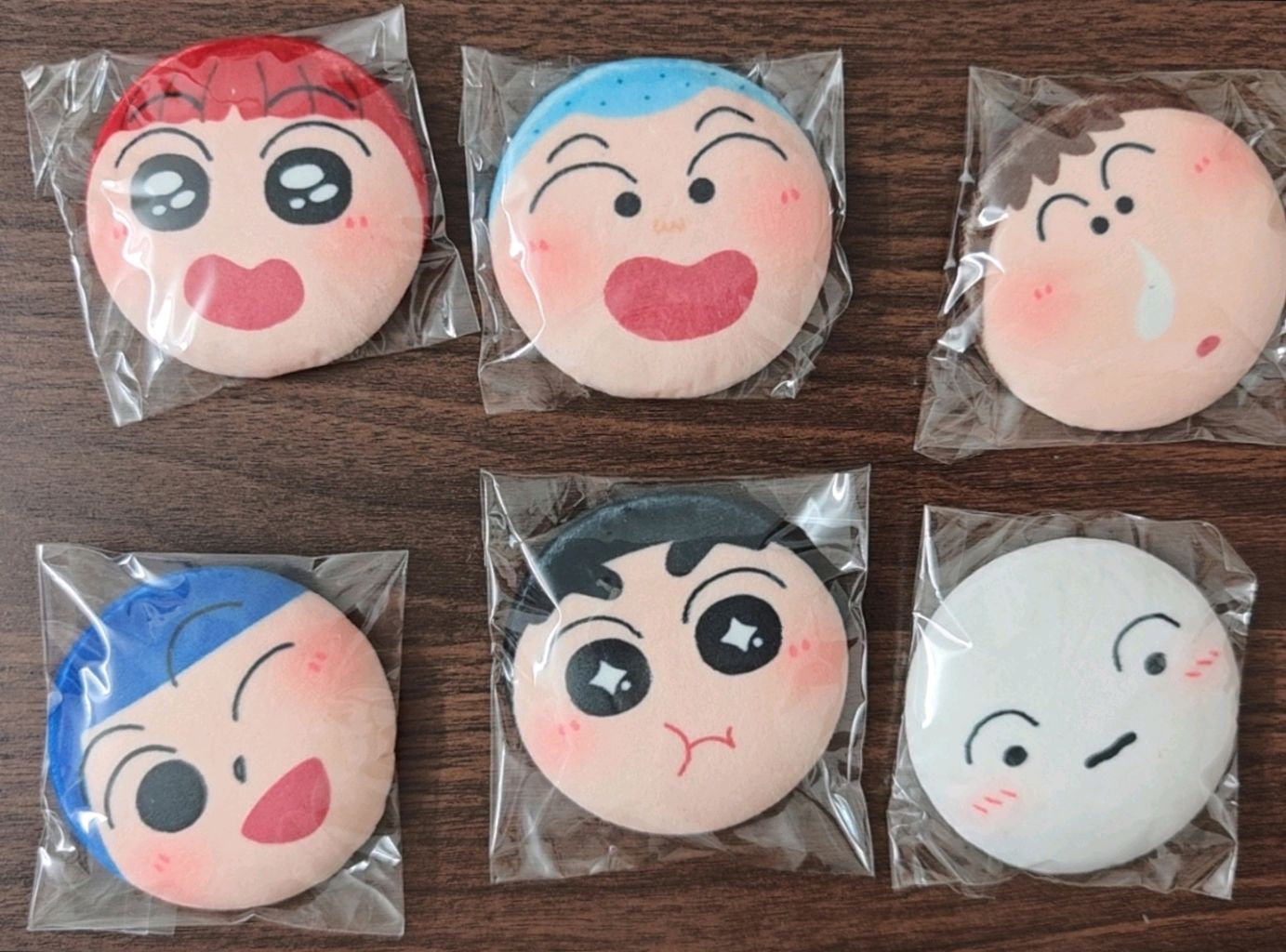 Crayon Shin-chan Plush Badges Blind Packs [OFFICIAL]